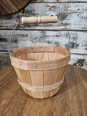 Natural Wood Round Basket with Handle - Beige